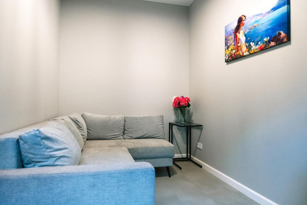 Prestige - Two-level Loft, 72m2, 1000mbs Internet, Parking, Gym - By Rentujemy Apartament *