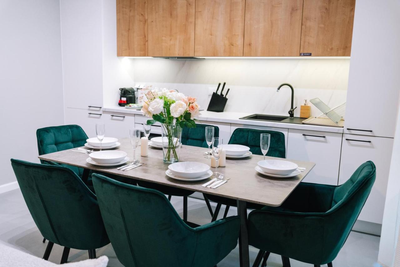 Prestige - Two-level Loft, 72m2, 1000mbs Internet, Parking, Gym - By Rentujemy Apartament *