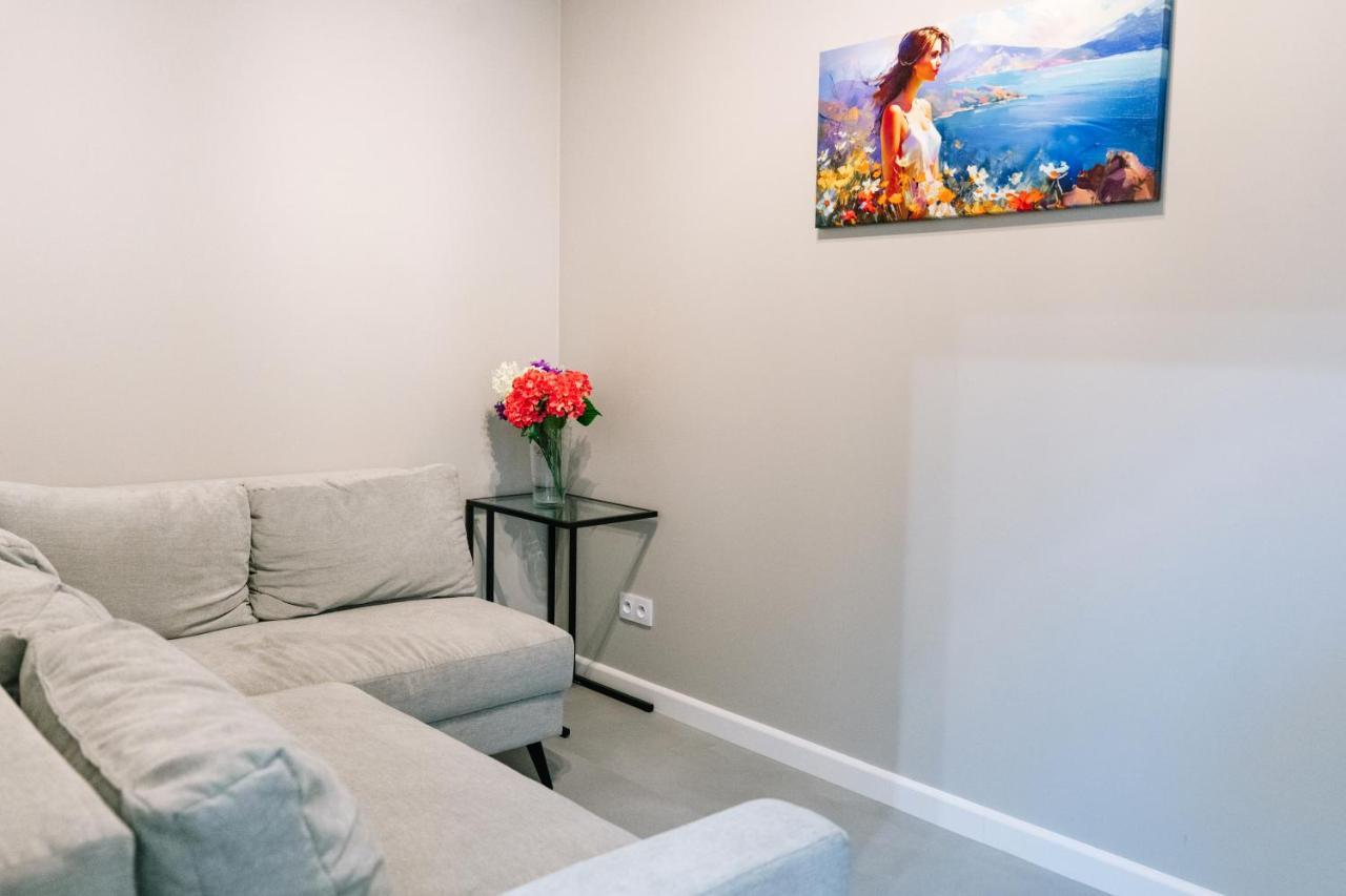Prestige - Two-level Loft, 72m2, 1000mbs Internet, Parking, Gym - By Rentujemy Apartament