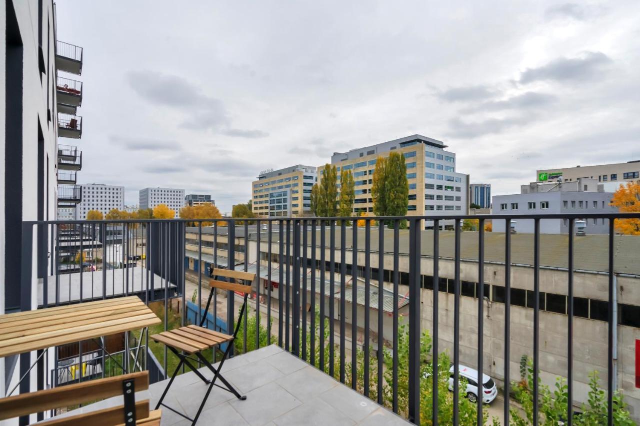 Apartament Prestige - Two-level Loft, 72m2, 1000mbs Internet, Parking, Gym - By Rentujemy Warszawa